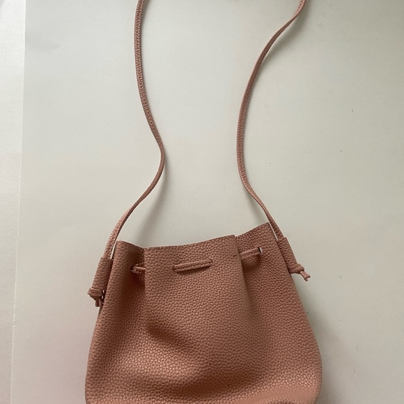 New Beautiful 
Blush pink purse - Picture 4 of 10